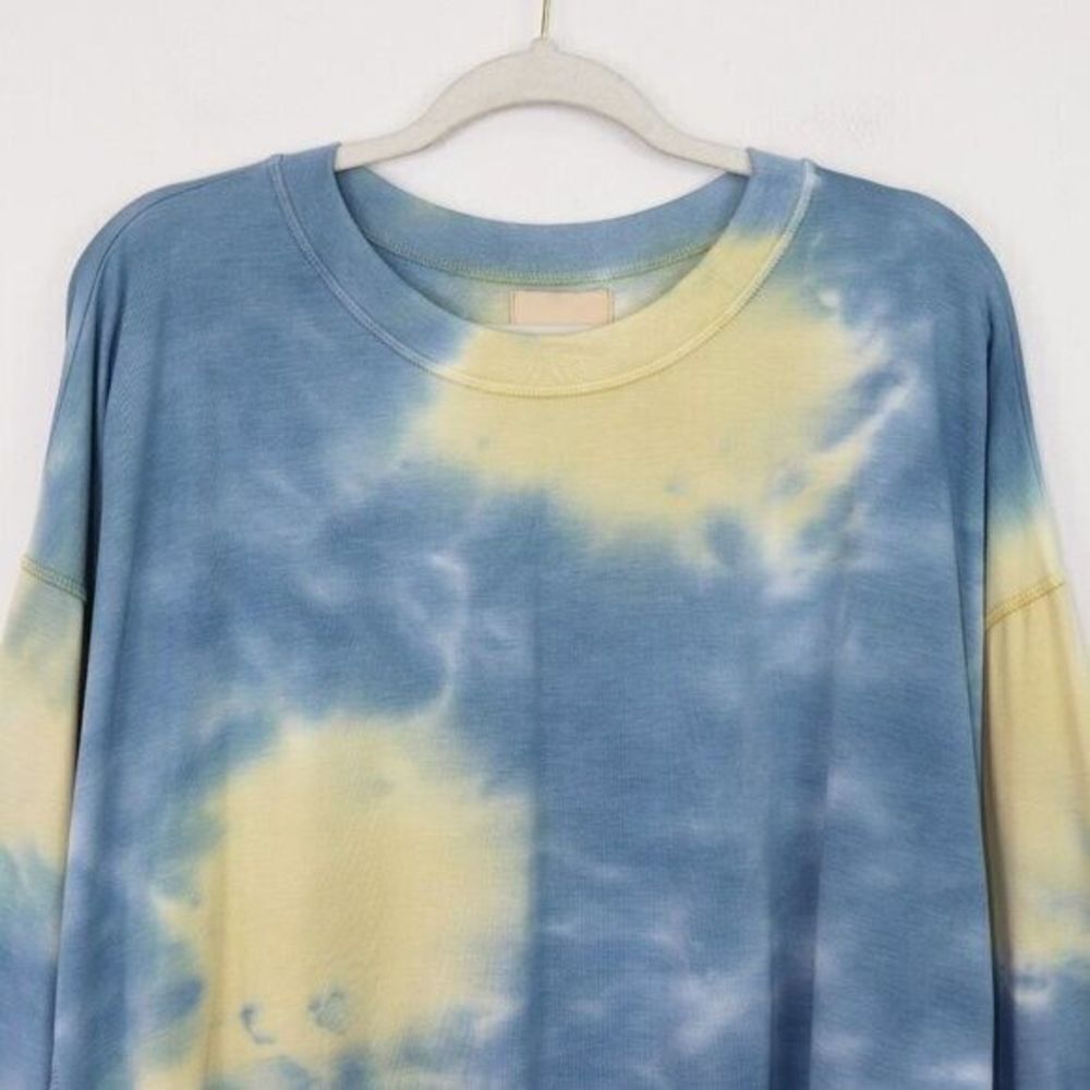 Found Sweatshirt L Blue Yellow Women's Crewneck Pullover Moon Tie Dye Cozy EUC - Picture 3 of 5